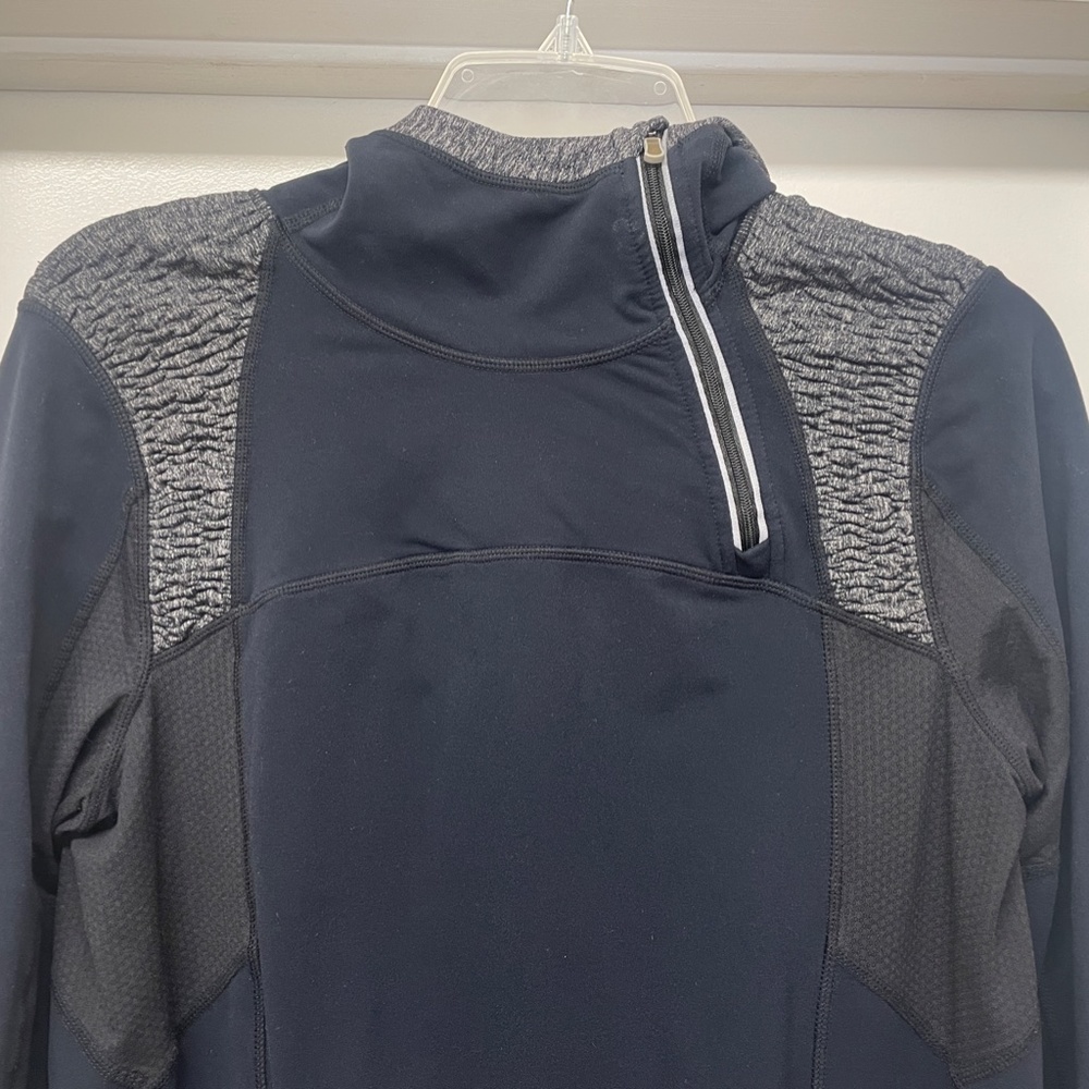 Lululemon Run Back On Track Pullover Hoodie Ponytail Hole - Picture 3 of 11